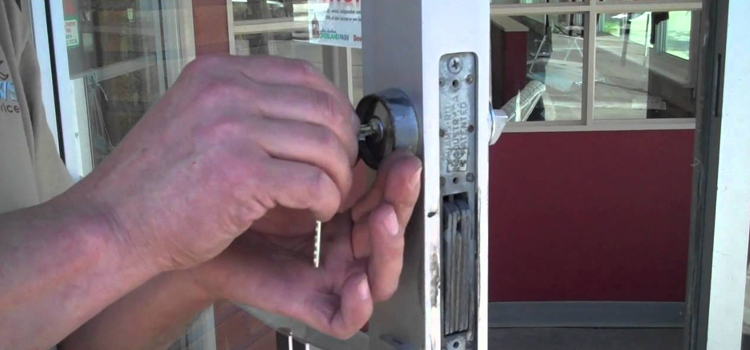 commercial door lock repair Thousand Palms